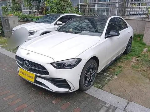 Mercedes-Benz C-Class 2024