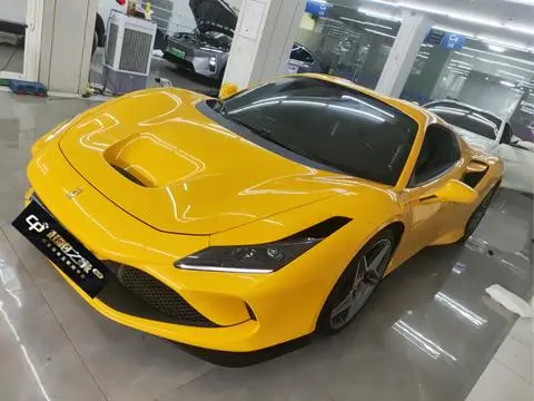 Ferrari F8 2020