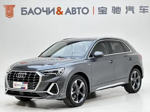 Audi Q3 2022 — фото 1