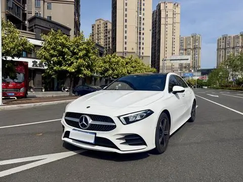 Mercedes-Benz A-Class 2022 — фото 1