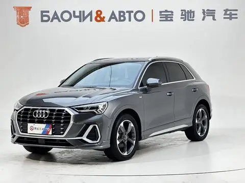 Audi Q3 2022 — фото 1