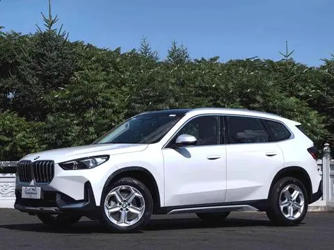 BMW X1 2023 — фото 1