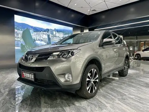 Toyota RAV4 2015