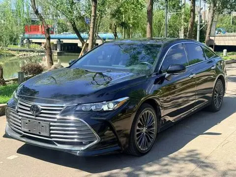 Toyota 亚洲龙 2019