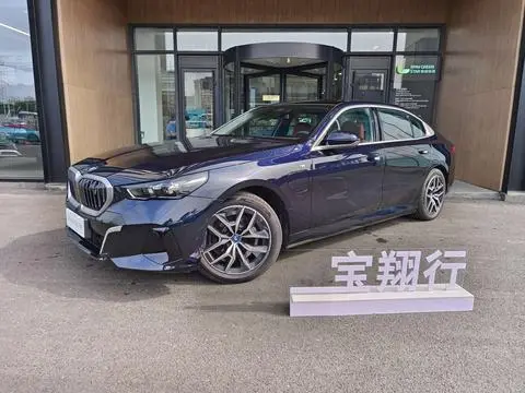 BMW i5 2025