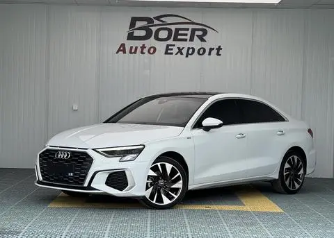 Audi A3 2022 — фото 1