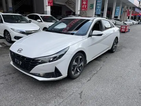 Hyundai Elantra 2021 — фото 1