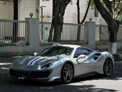Ferrari 488 2015