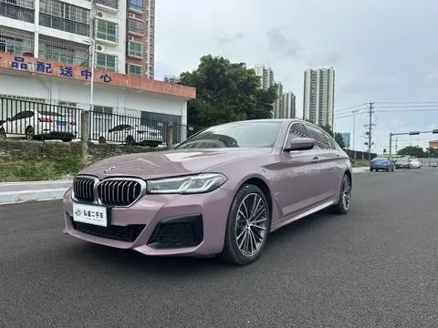 BMW 5 Series 2021 — фото 1