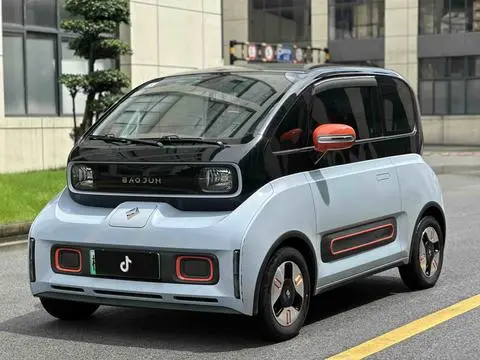 Baojun KiWi EV 2022 — фото 1