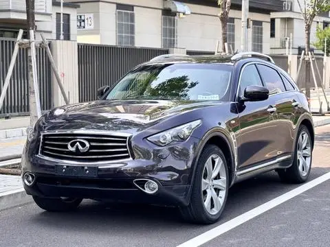 Infiniti QX70 2013