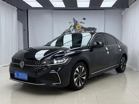 Volkswagen Passat 2023