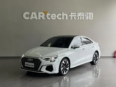 Audi A3 2023 — фото 1