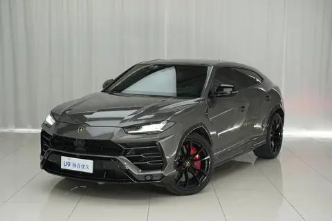 Lamborghini Urus 2021