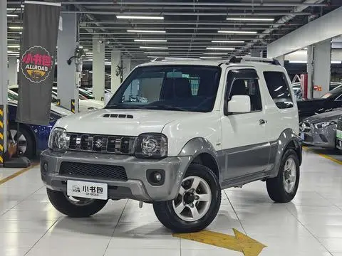 Suzuki 吉姆尼 2015