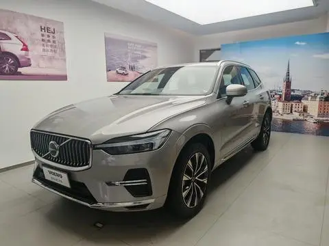 Volvo XC60 2025