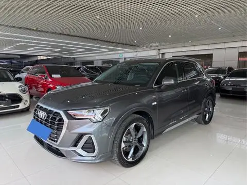 Audi Q3 2022 — фото 1