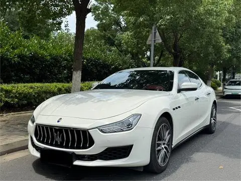 Maserati Ghibli 2021