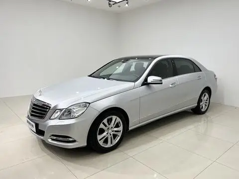 Mercedes-Benz E-Class 2011