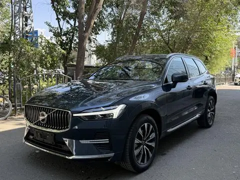 Volvo XC60 2025