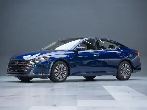 Nissan Teana 2022