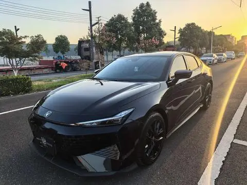 Changan UNI-V 2024