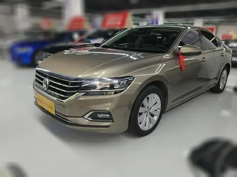Volkswagen Passat 2019 — фото 1