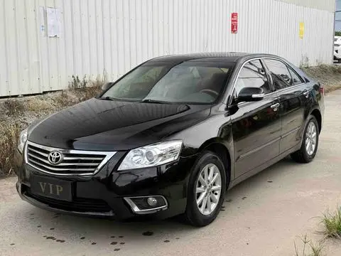 Toyota Camry 2011 — фото 1