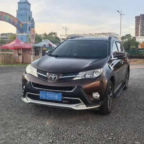 Toyota RAV4 2015