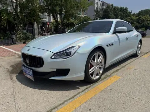 Maserati Quattroporte 2013