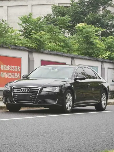 Audi A8 2013