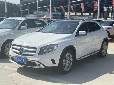 Mercedes-Benz GLA 2016