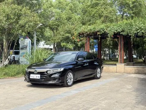 Honda Accord 2022 — фото 1
