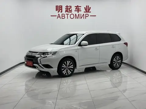 Mitsubishi 欧蓝德 2021