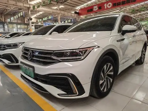 Volkswagen Tiguan L PHEV 2023