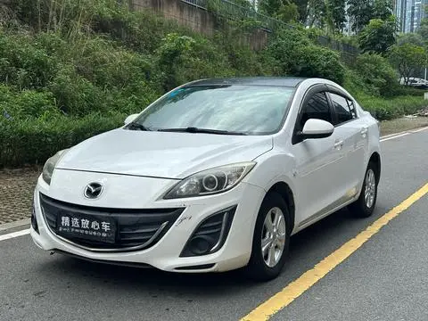 Mazda 3 Axela 2015