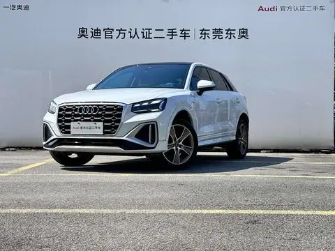 Audi Q2L 2024