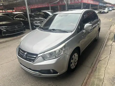 Venucia D50 2015