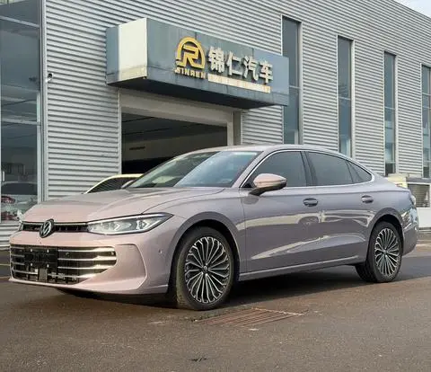 Volkswagen Passat 2025