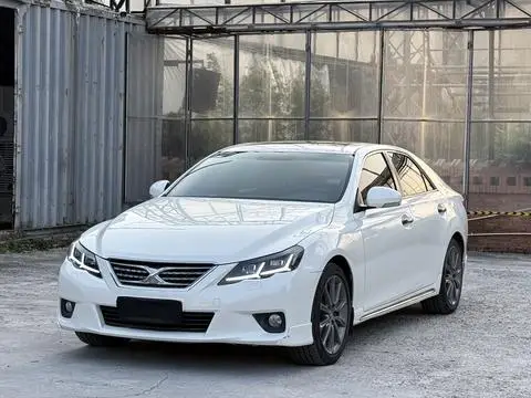 Toyota Reiz 2012