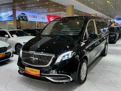 Mercedes-Benz 威霆 2023