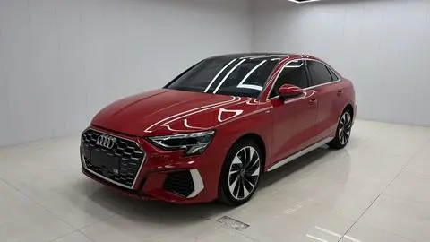 Audi A3 2022 — фото 1