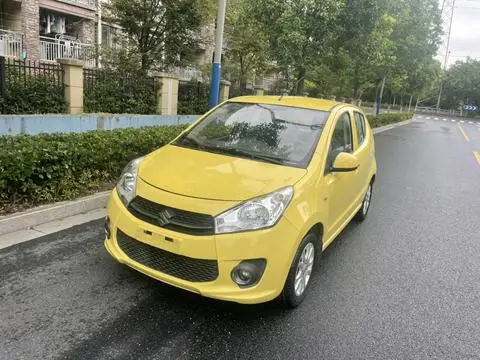 Suzuki 奥拓 2013