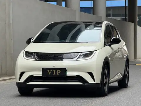 BYD Dolphin 2023