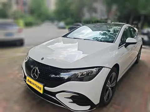 Mercedes-Benz EQE 2025