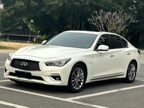 Infiniti Q50L 2018