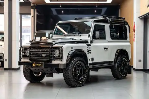 Land Rover 卫士 2016