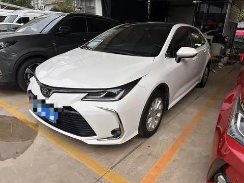 Toyota Corolla 2019 — фото 1