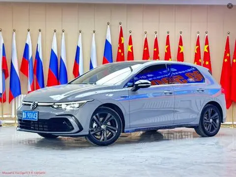 Volkswagen Golf 2021
