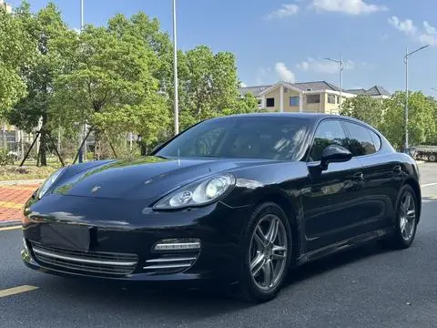 Porsche Panamera 2013